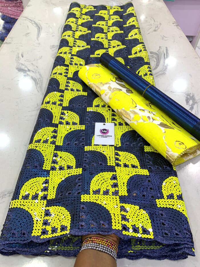 Sequined two tone handcut fabric - Image 4