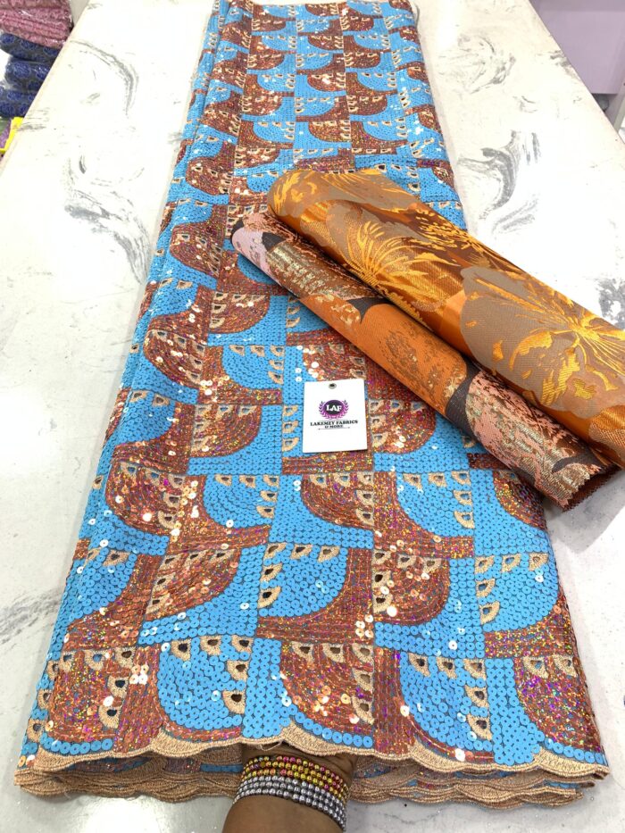 Sequined two tone handcut fabric - Image 5