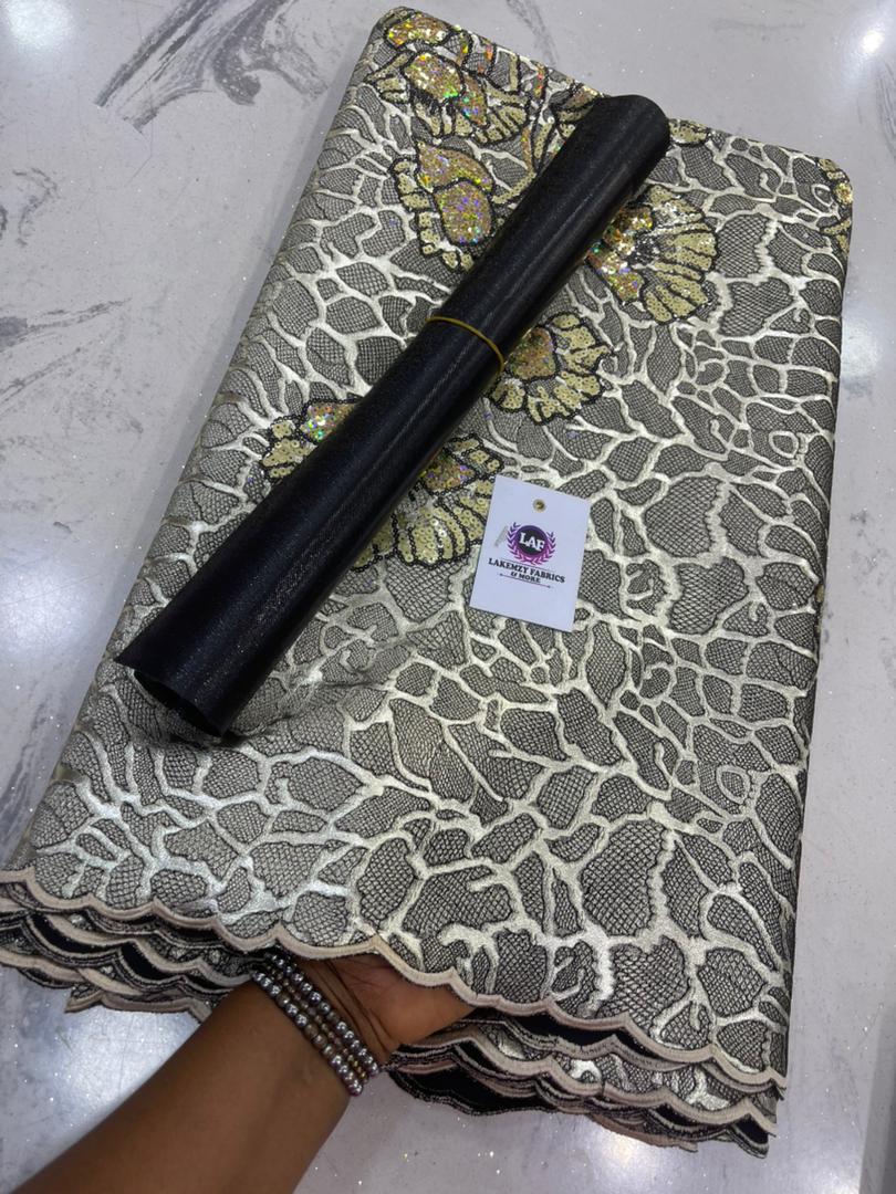 IMG-20251112-WA0056 EXCLUSIVE LACE - Image 1