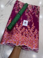 Sequined lace - Image 4