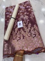 Sequined lace - Image 8