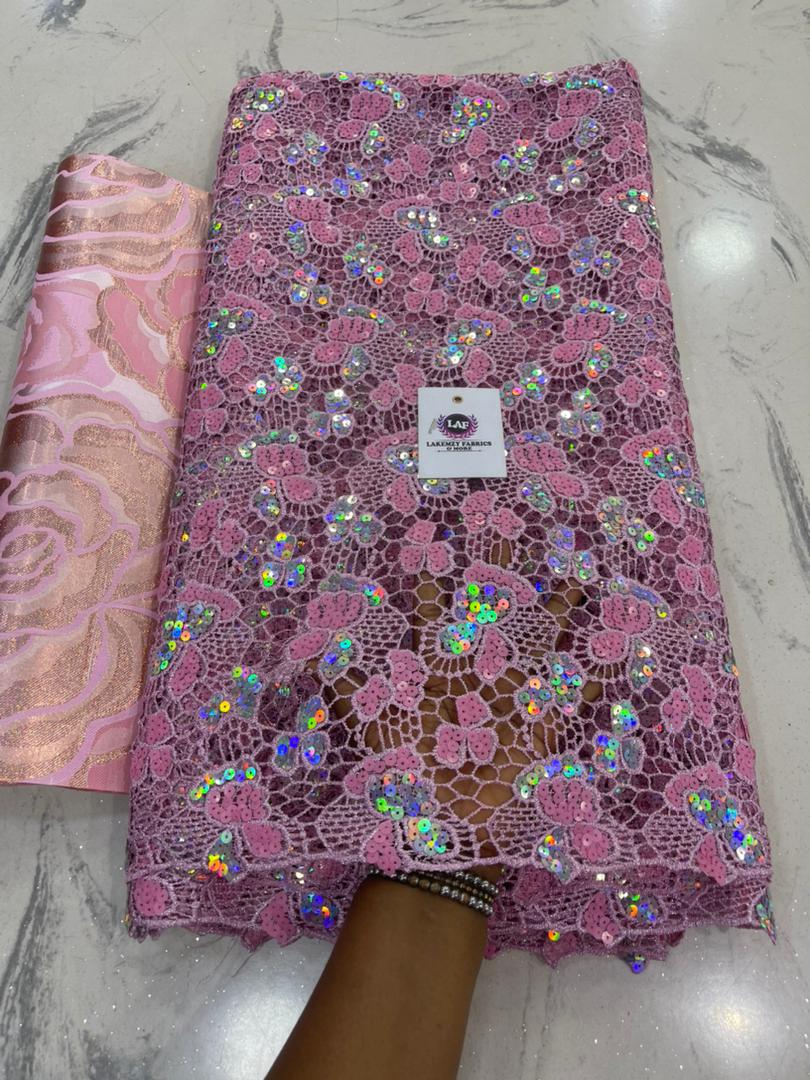 WhatsApp Image 2025-11-05 at 14.41.38_133e264f Guipure lace - Image 1