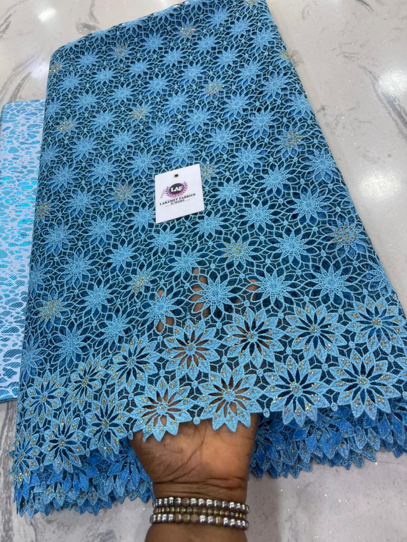 WhatsApp Image 2025-11-05 at 14.51.51_dc2d5e2a GUIPURE LACE - Image 1