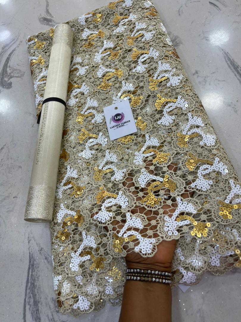 WhatsApp Image 2025-11-05 at 14.52.45_16a80f4d Guipure lace - Image 1