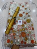 EXCLUSIVE APPLIQUÉ LACE